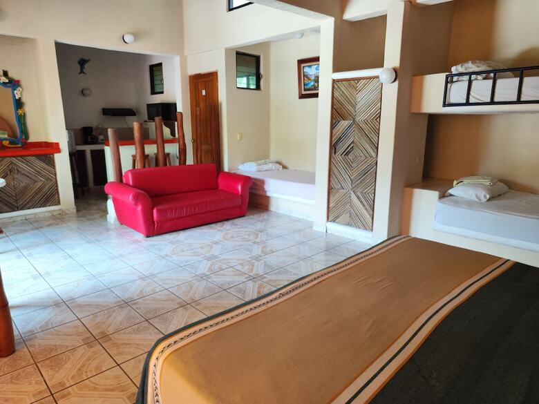 Hotel J.b.