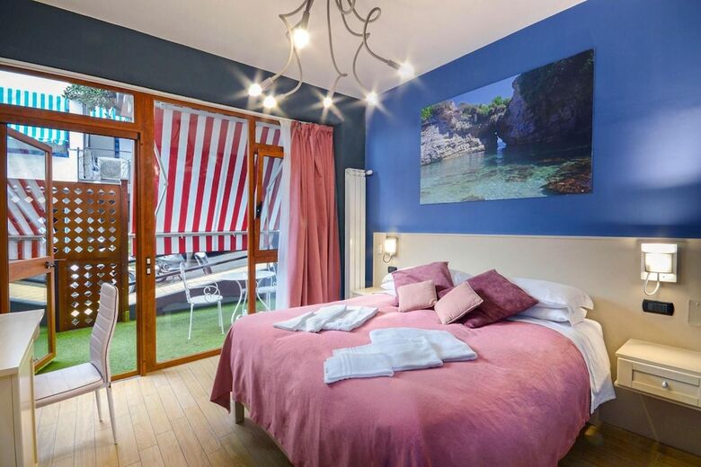B&B Sorrento Queen