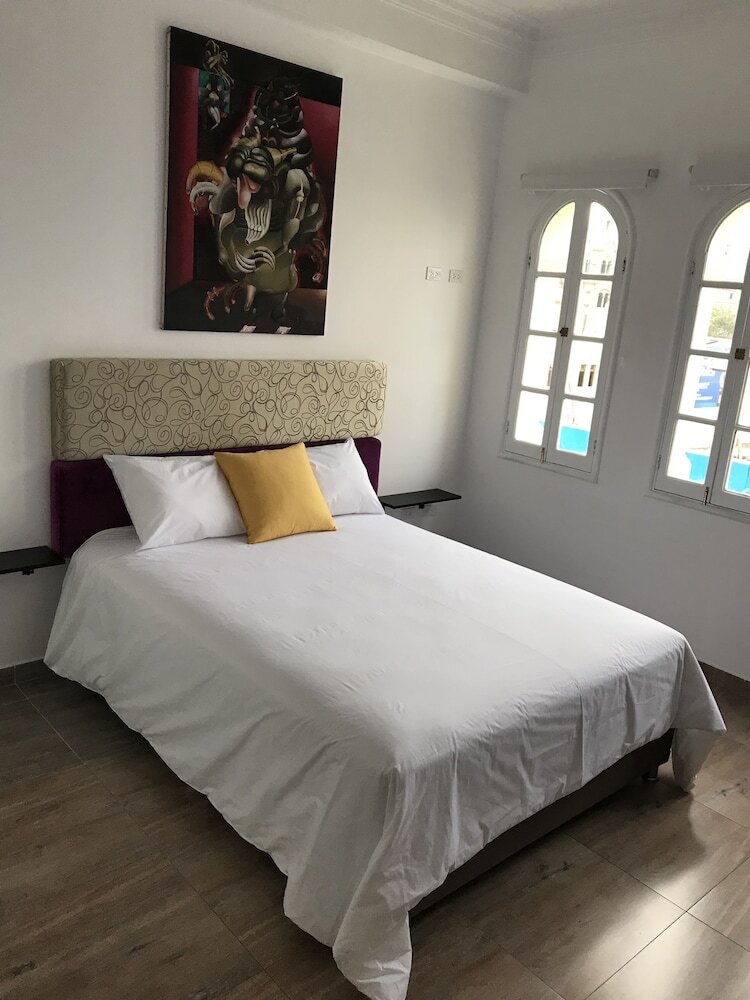 Larq'a Park Rooms