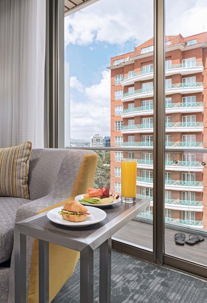 Hotel Courtyard By Marriott Guatemala City