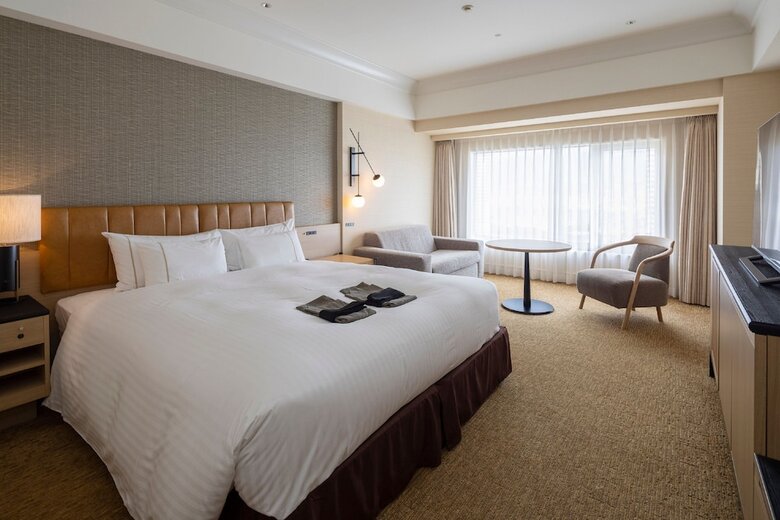 Kobe Bay Sheraton Hotel & Towers