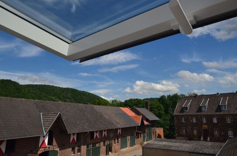 Hotel Ferienwohnungen Burg Blens