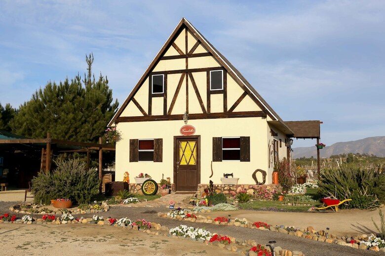 Fernabella's Lodge