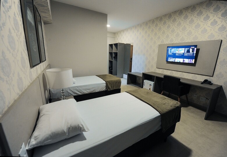 Hotel Bristol Infinity