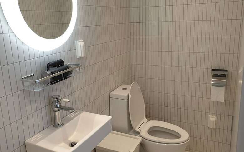 Hotel H7l
