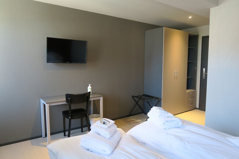 Hotel-de-ville De La Br�vine