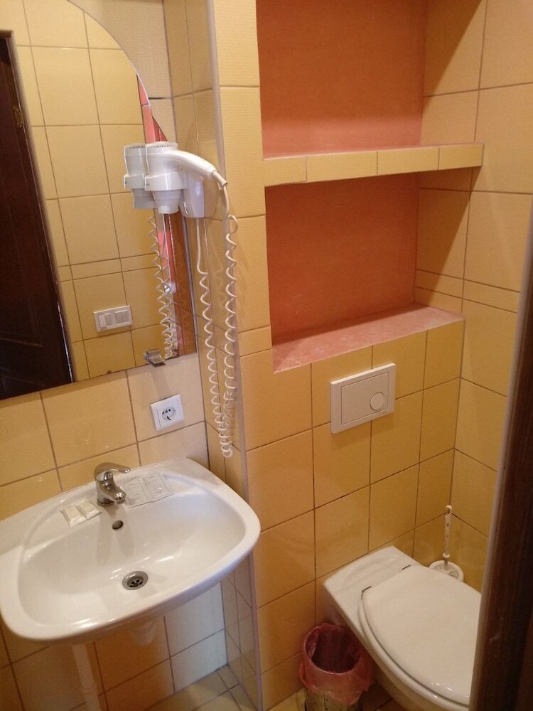 Hotel Atrium Guesthouse