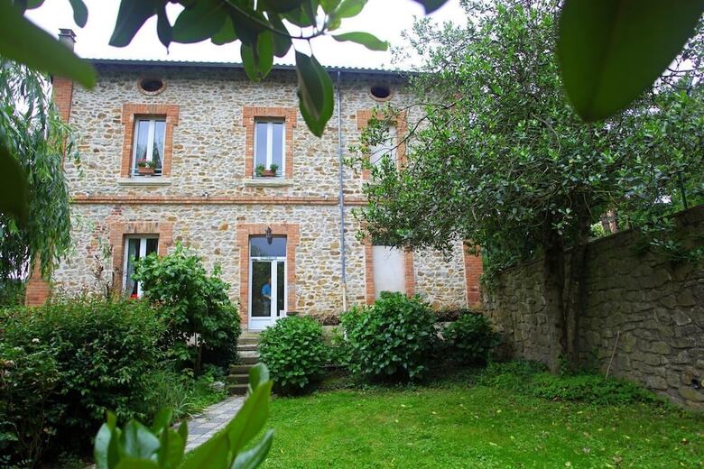 Hotel H�tel Lou Cante Perdrix