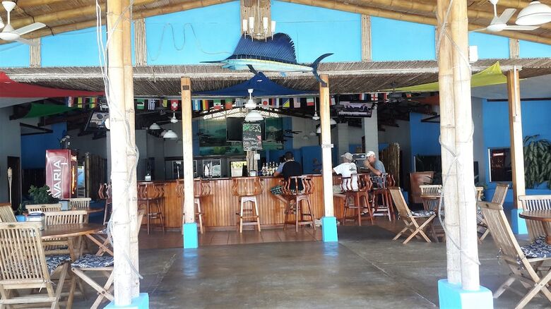 Hotel Fish Hook Marina & Lodge