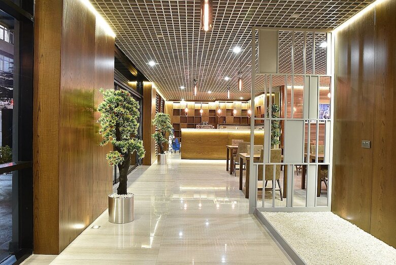 The Elegant Hotel
