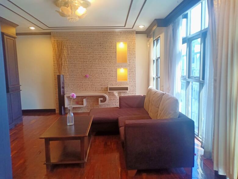 Hotel Supha Maison
