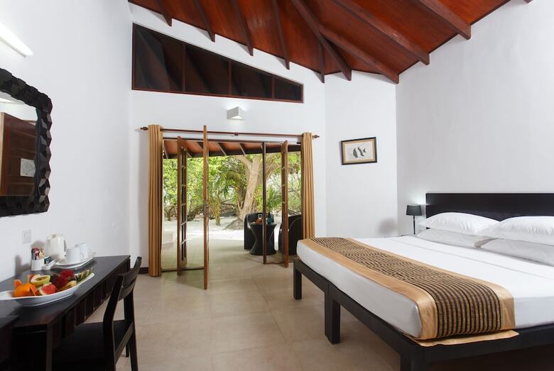 Hotel Embudu Village