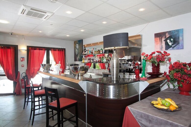 Hotel H�tel Le Relais De Trans