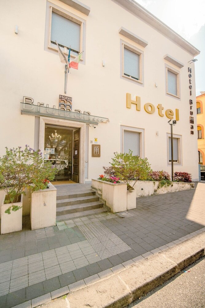 Hotel Bruman Salerno