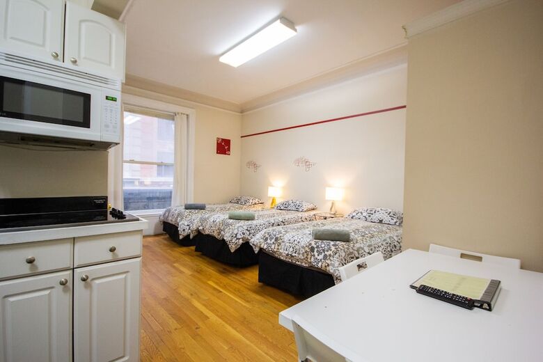 Hotel Studio Plus