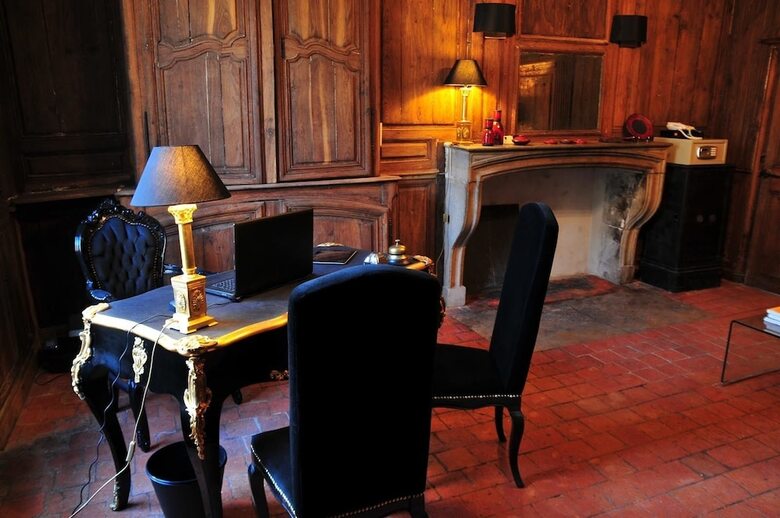 Hotel H�tel Les Glycines