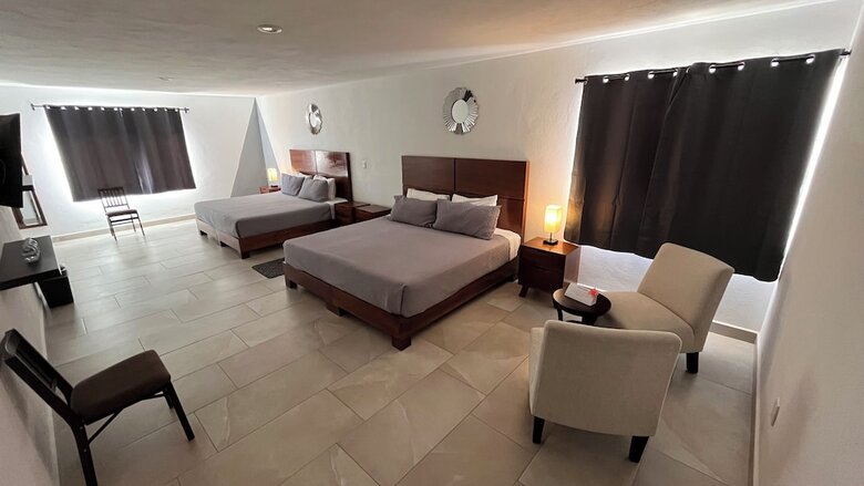 Pedernal Hotel