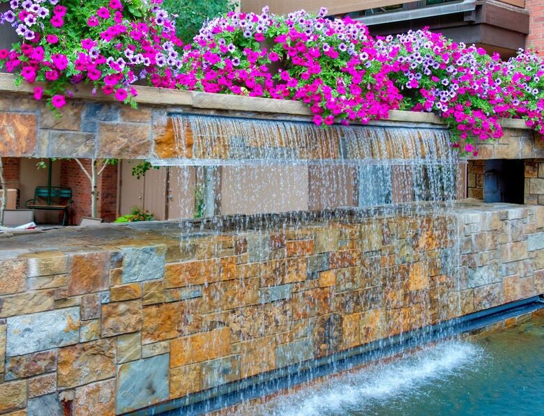 Aparthotel Aspen Square Condominium Hotel