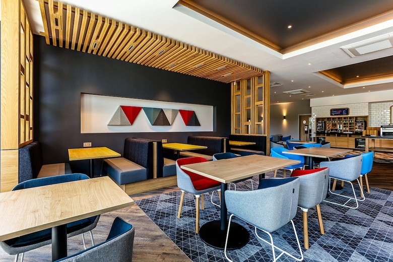 Hotel Holiday Inn Express Bicester By Ihg