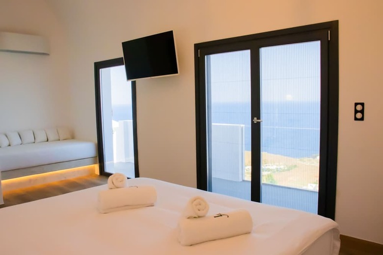 Lf Suites & Villas