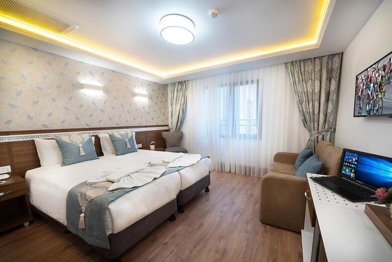 Lika Hotel - Standard Double Or Twin Room