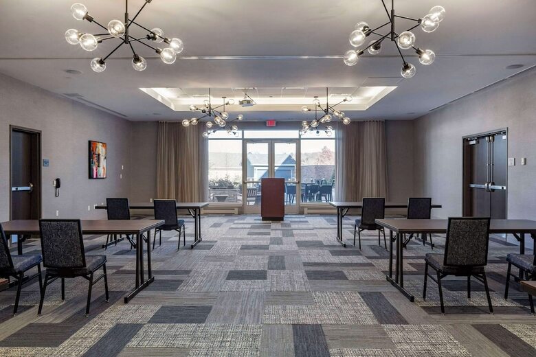 Cambria Hotel Manchester South Windsor