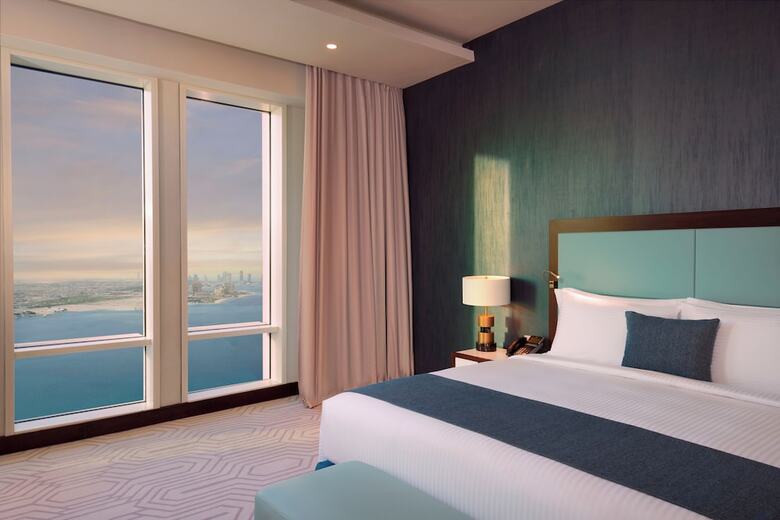 Hotel Wyndham Grand Doha West Bay Beach