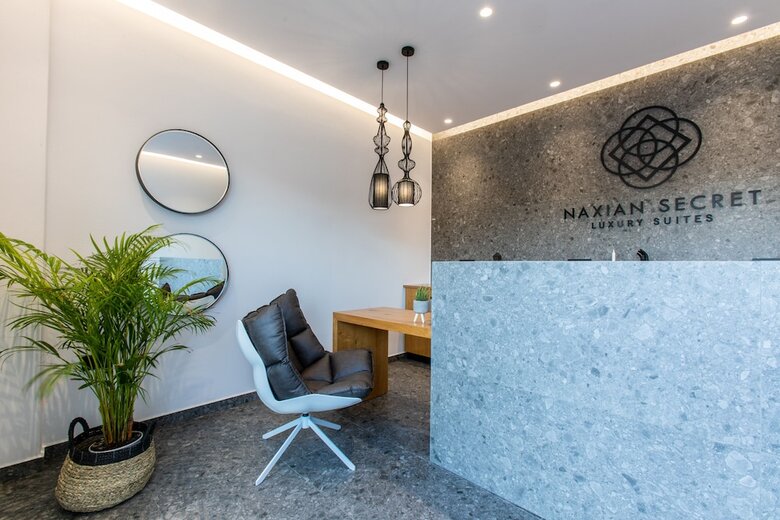 Hotel Naxian Secret