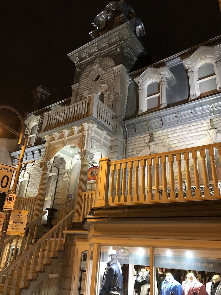 Le Ch�teau Du Faubourg B&B