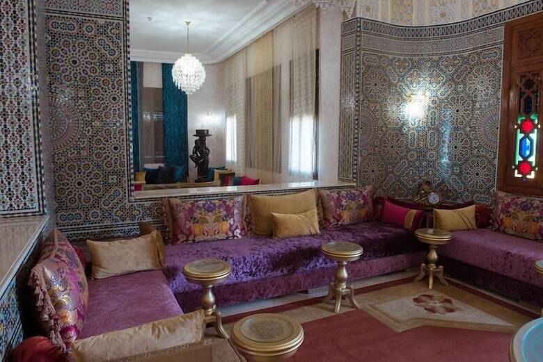 Hotel Regency Park And Suites
