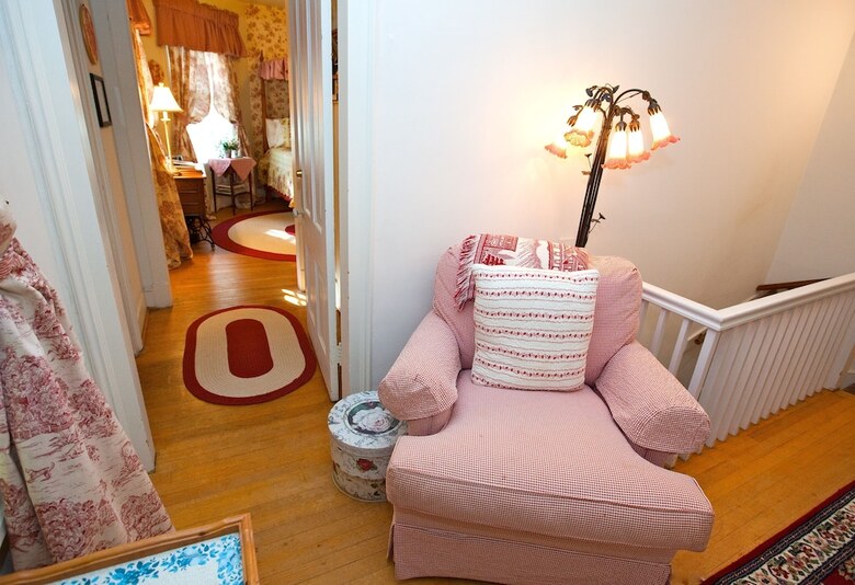 Bed & Breakfast Inn On Poplar Hill