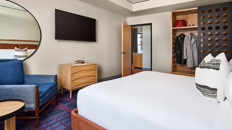 The Rally Hotel At Mcgregor Square
