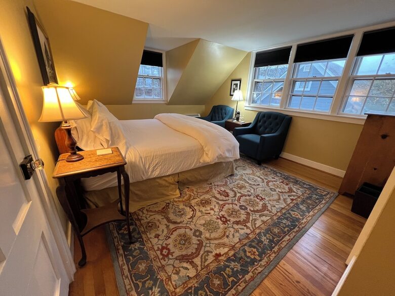 Bed & Breakfast 1824 House