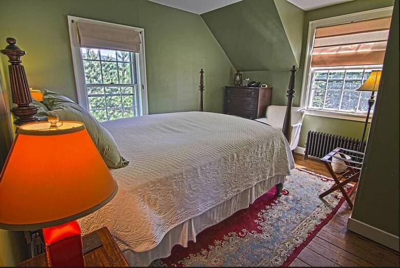 Bed & Breakfast 1824 House