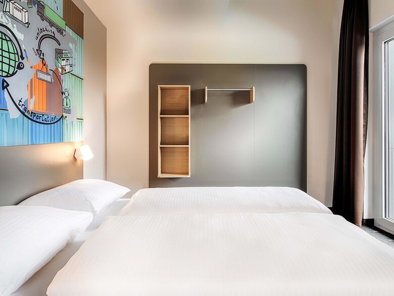 B&B Hotel Stuttgart-neckarhafen