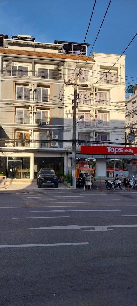 Hotel The Brown Boutique Patong