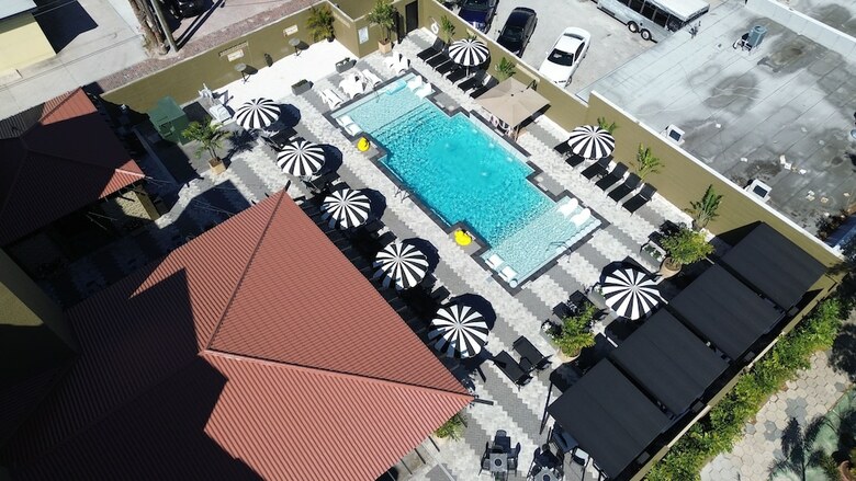 Mari Jean Hotel - All Adults Welcome