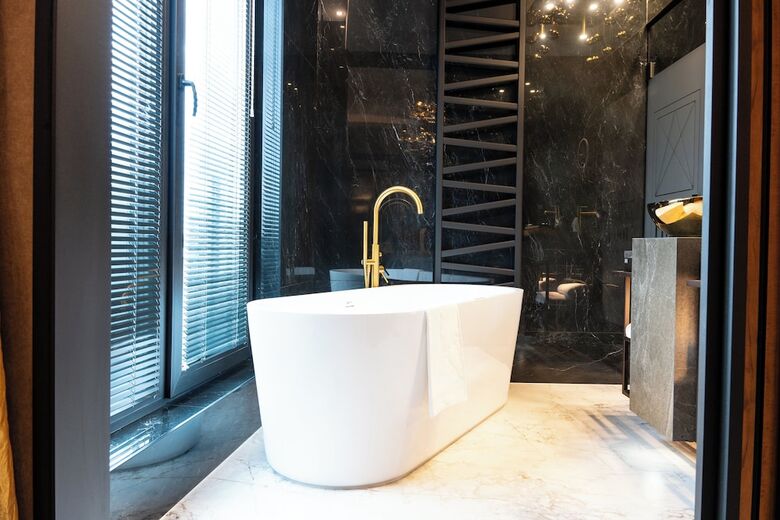 Art Suites Luxury Hotel