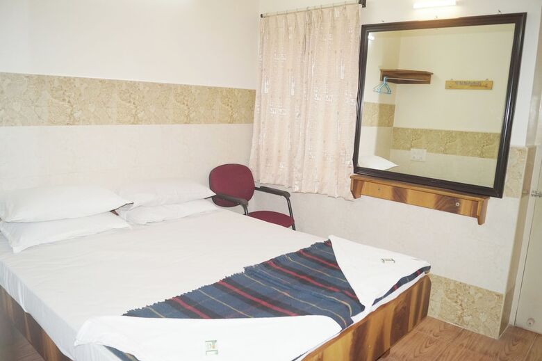 Hotel Sri Kumara Lodge