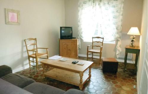 Holiday Home Les Pr�s J-767