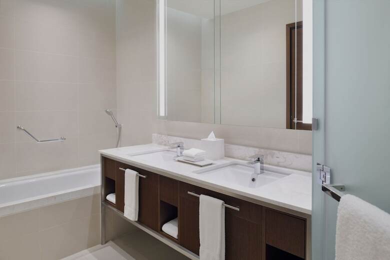 Delta Hotels City Center Doha