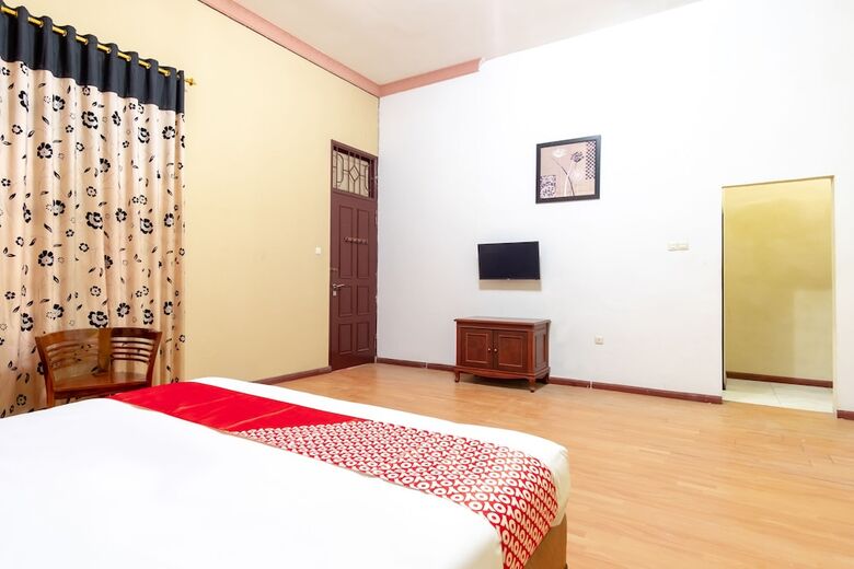 Hotel Oyo 2777 Sleepover Sei Serayu