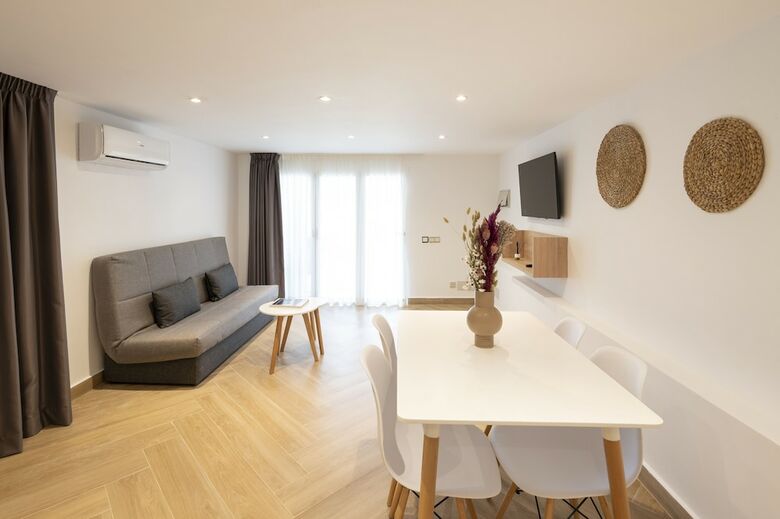 Aparthotel Apartamentos Blanco Sol