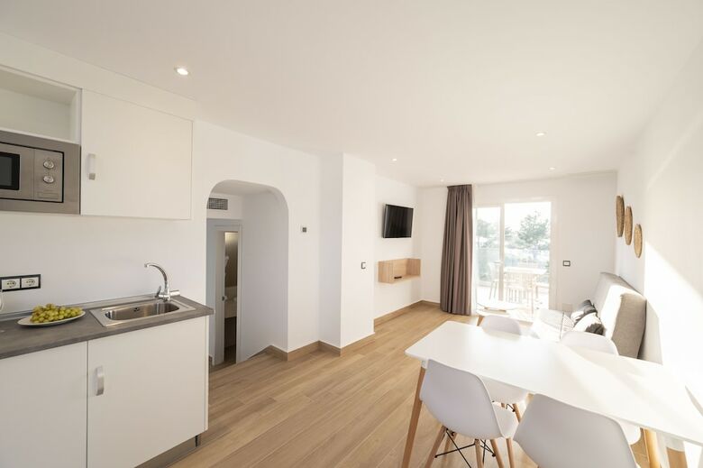 Aparthotel Apartamentos Blanco Sol