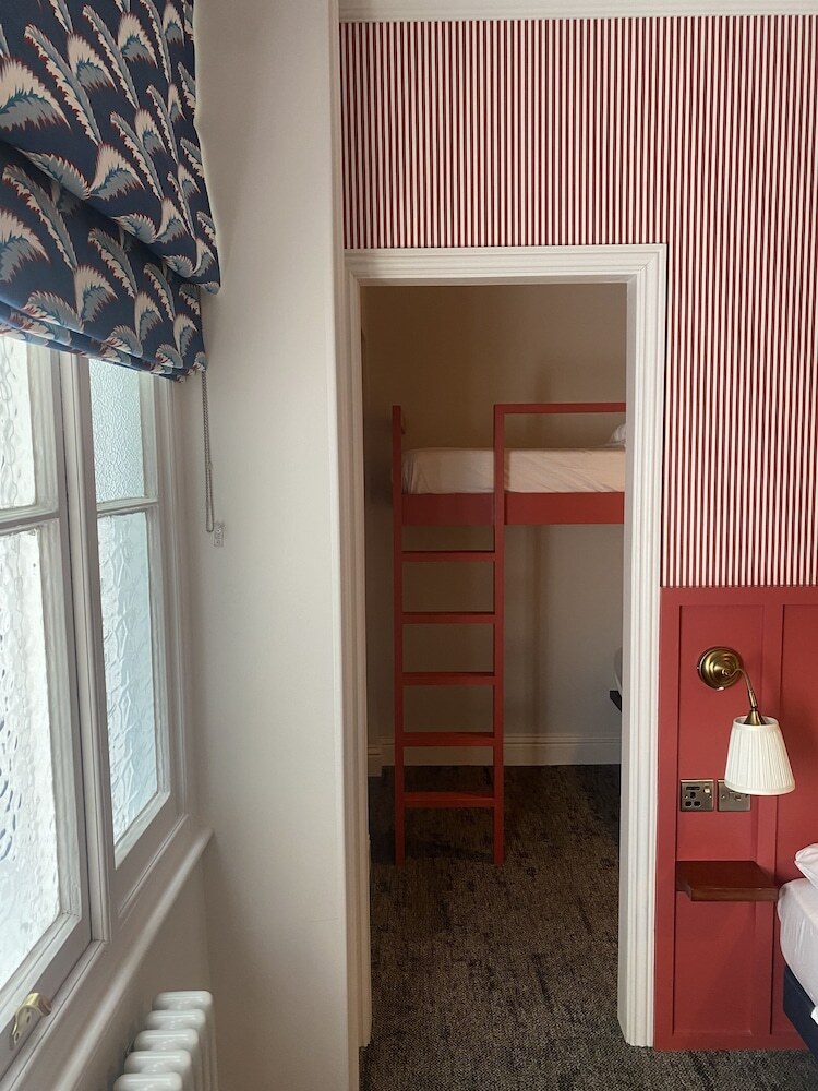 St. David's Hotels