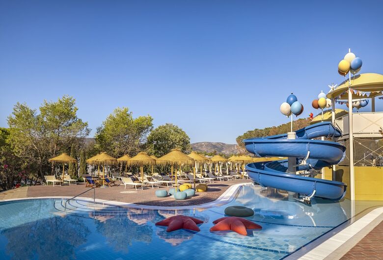 Hotel Valamar Amicor Resort