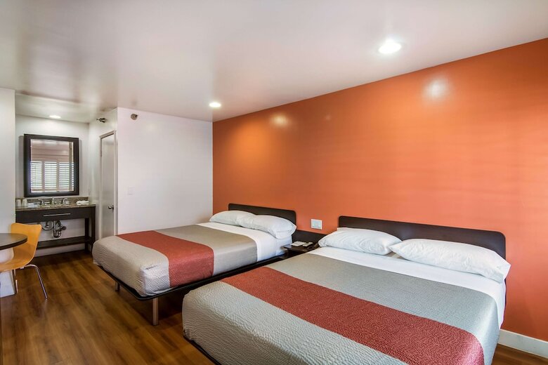 Motel 6 Monterey Park, Ca