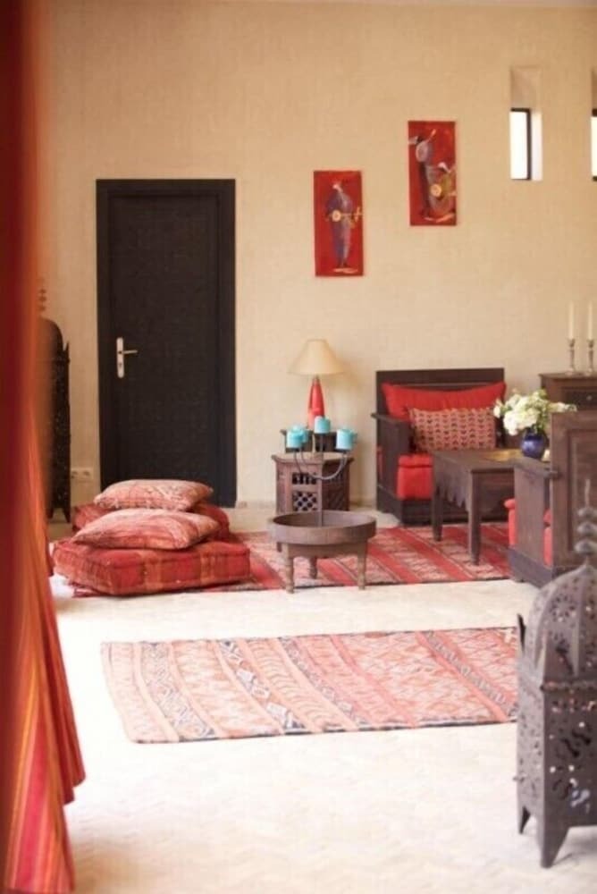 L' Amandier Hotel & Villas