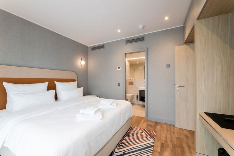 Fourty Three Luxury Serviced Apartments