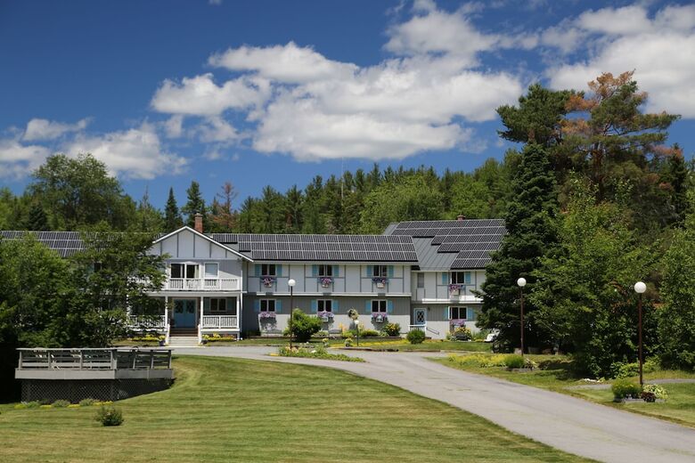 Carlson's Lodge